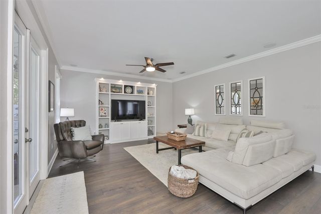 3609 W SAN LUIS STREET, Tampa, FL 33629