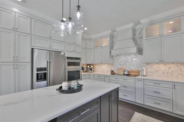 3609 W SAN LUIS STREET, Tampa, FL 33629