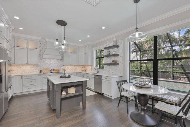 3609 W SAN LUIS STREET, Tampa, FL 33629