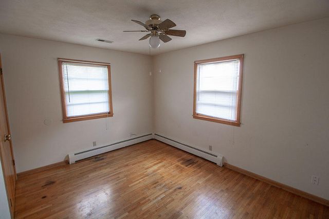 1303 SMILEY LN, Columbia, MO 65202