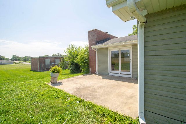 1303 SMILEY LN, Columbia, MO 65202
