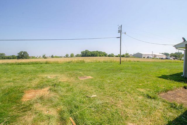 1303 SMILEY LN, Columbia, MO 65202