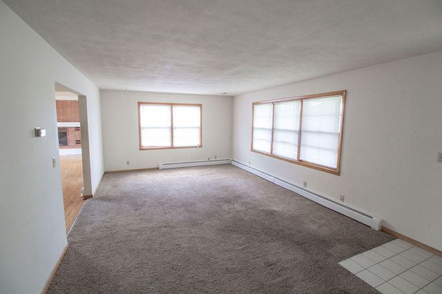 1303 SMILEY LN, Columbia, MO 65202