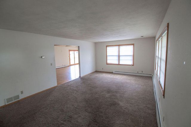 1303 SMILEY LN, Columbia, MO 65202