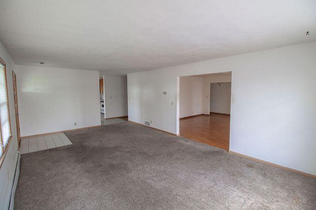 1303 SMILEY LN, Columbia, MO 65202