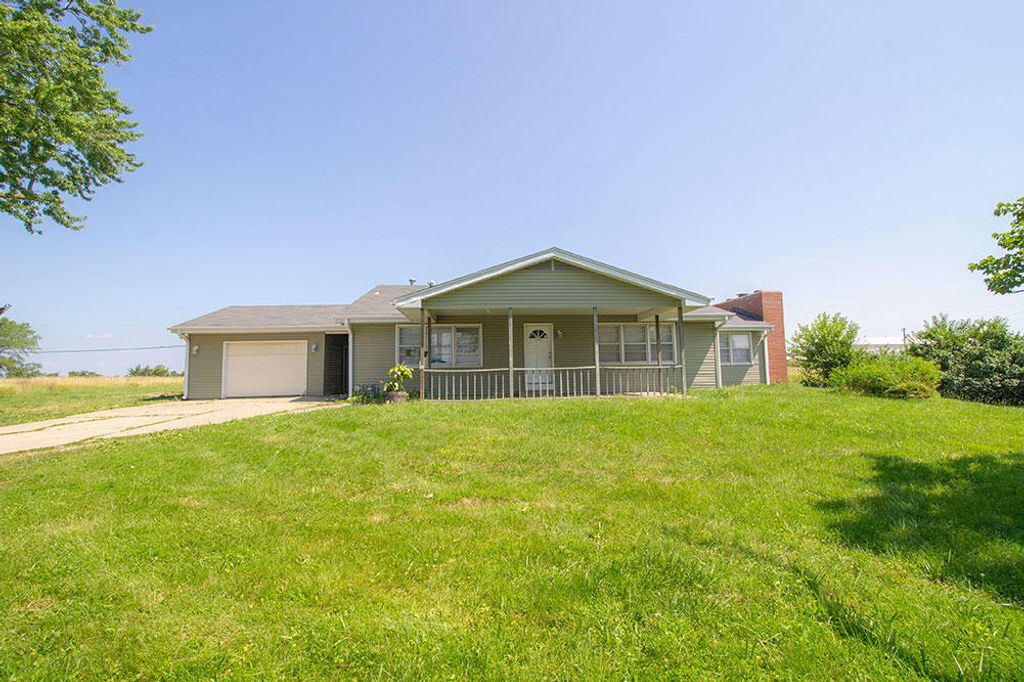 1303 SMILEY LN, Columbia, MO 65202
