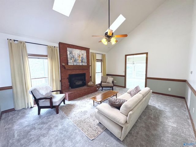 1319 Chesterfield Road SE, Huntsville, AL 35803