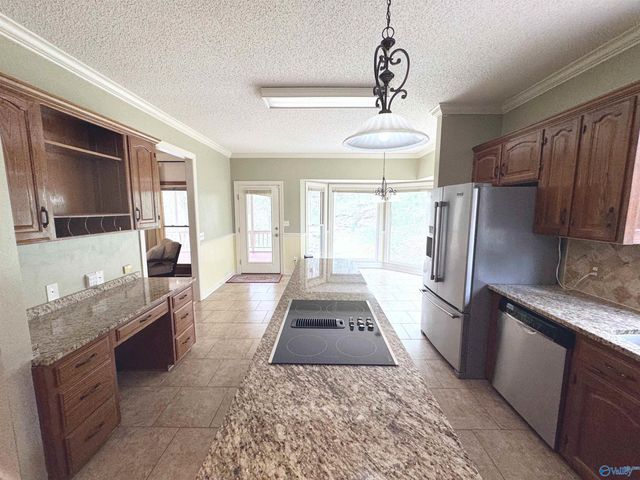 1319 Chesterfield Road SE, Huntsville, AL 35803