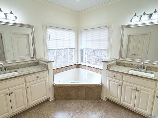 1319 Chesterfield Road SE, Huntsville, AL 35803