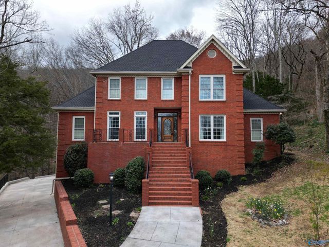 1319 Chesterfield Road SE, Huntsville, AL 35803