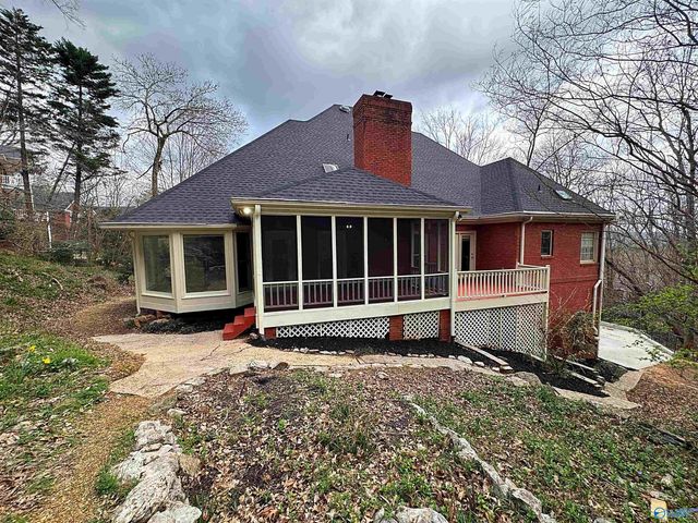1319 Chesterfield Road SE, Huntsville, AL 35803