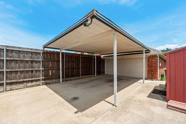 419 N Winding Oaks Drive, Wylie, TX 75098