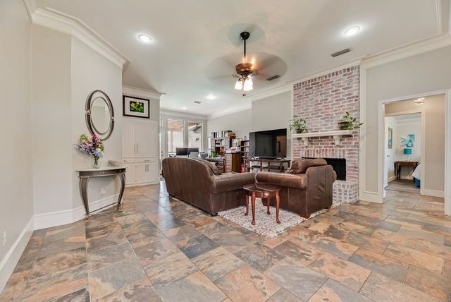 419 N Winding Oaks Drive, Wylie, TX 75098