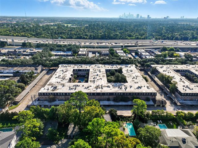 359 N Post Oak Lane 221, Houston, TX 77024