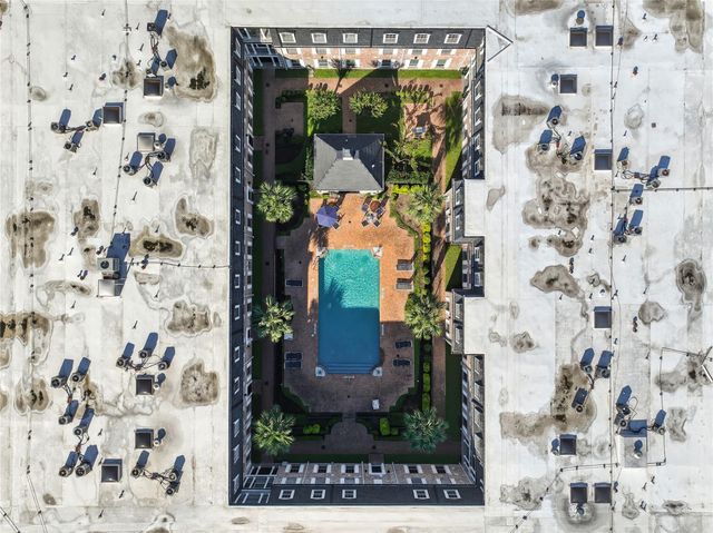 359 N Post Oak Lane 221, Houston, TX 77024