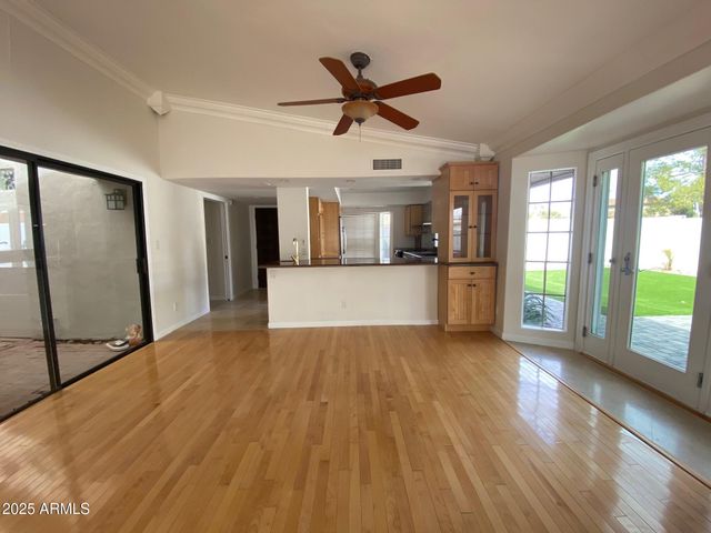 7621 E VIA DE LINDO Street, Scottsdale, AZ 85258