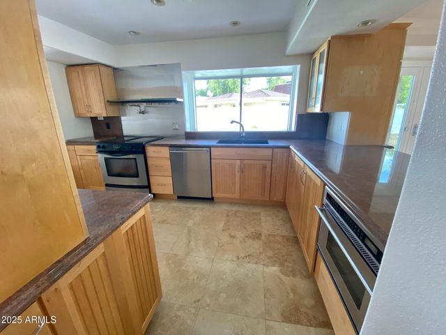 7621 E VIA DE LINDO Street, Scottsdale, AZ 85258