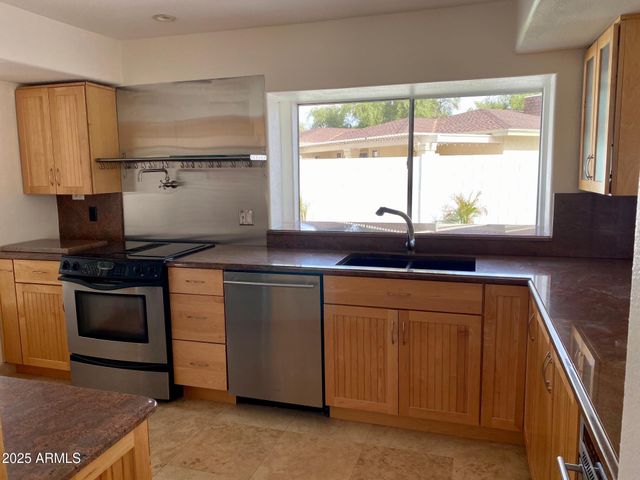 7621 E VIA DE LINDO Street, Scottsdale, AZ 85258