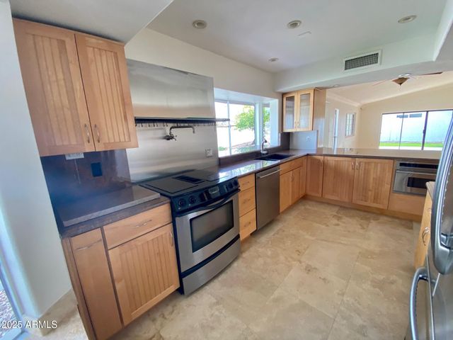 7621 E VIA DE LINDO Street, Scottsdale, AZ 85258