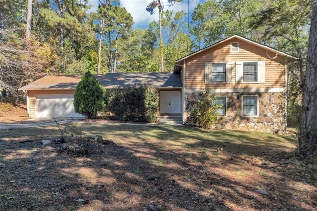 8528 POND RIDGE Court, Riverdale, GA 30296