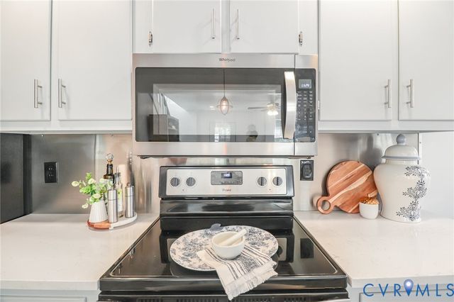 10906 Timonium Dr, Chester, VA 23831