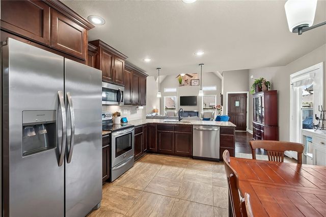 3209 SW Stoneway Avenue, Bentonville, AR 72713