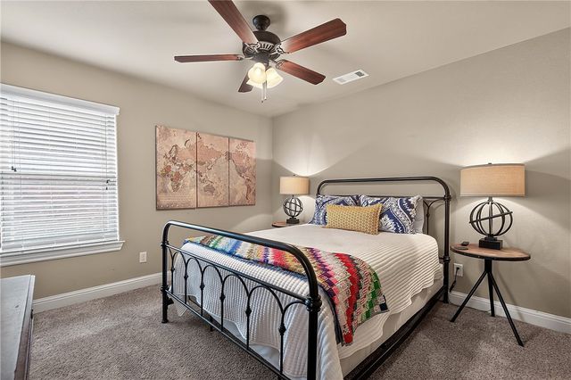 3209 SW Stoneway Avenue, Bentonville, AR 72713