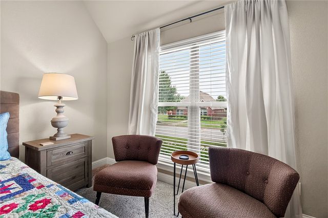3209 SW Stoneway Avenue, Bentonville, AR 72713