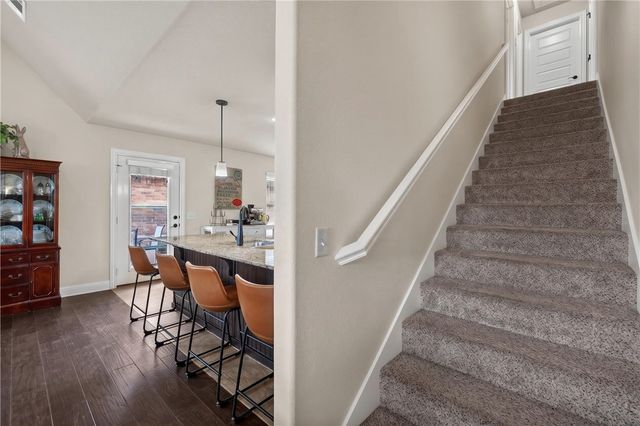 3209 SW Stoneway Avenue, Bentonville, AR 72713