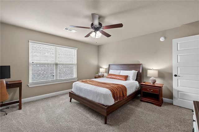 3209 SW Stoneway Avenue, Bentonville, AR 72713