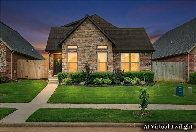 3209 SW Stoneway Avenue, Bentonville, AR 72713