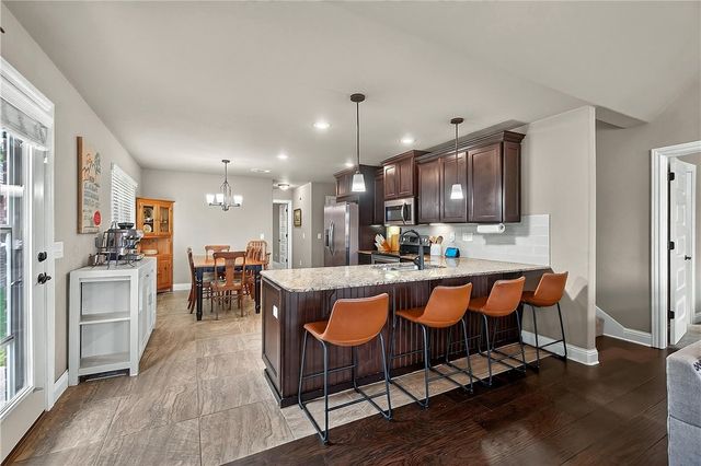 3209 SW Stoneway Avenue, Bentonville, AR 72713