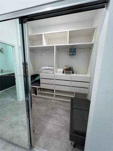 2342 Mckinley Street 3, Hollywood, FL 33020