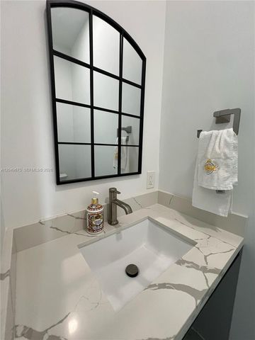 2342 Mckinley Street 3, Hollywood, FL 33020