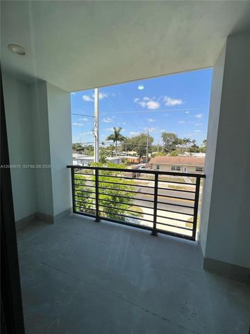 2342 Mckinley Street 3, Hollywood, FL 33020