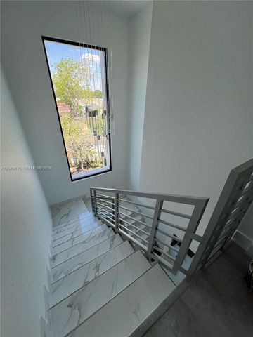 2342 Mckinley Street 3, Hollywood, FL 33020