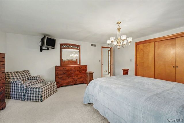 249 West Maplemere Road, Amherst, NY 14221