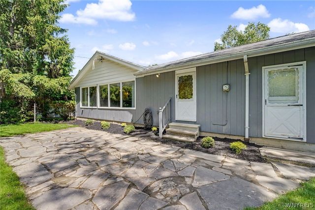 249 West Maplemere Road, Amherst, NY 14221