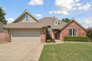 9923 E 119th Place S, Bixby, OK 74008