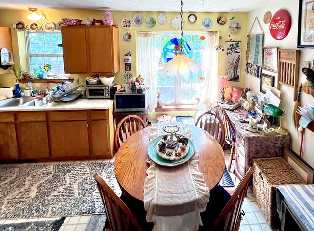 107 Jay Lane, Eureka Springs, AR 72632