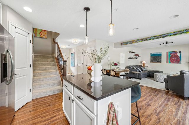 3247 Red Oak Trail, Medina, MN 55340