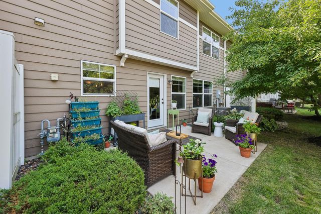 3247 Red Oak Trail, Medina, MN 55340