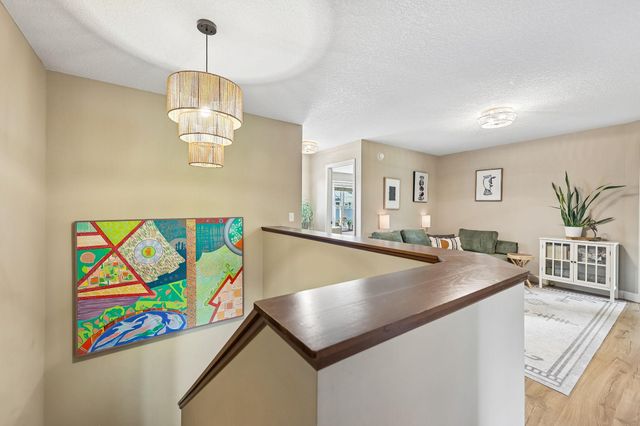 3247 Red Oak Trail, Medina, MN 55340