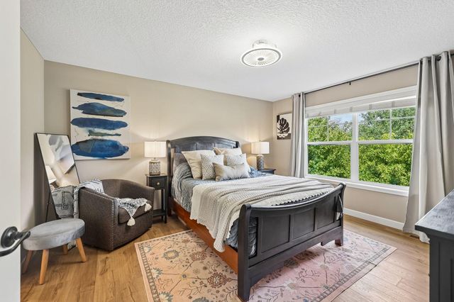 3247 Red Oak Trail, Medina, MN 55340