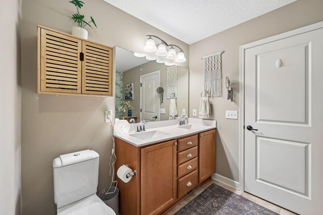 3247 Red Oak Trail, Medina, MN 55340