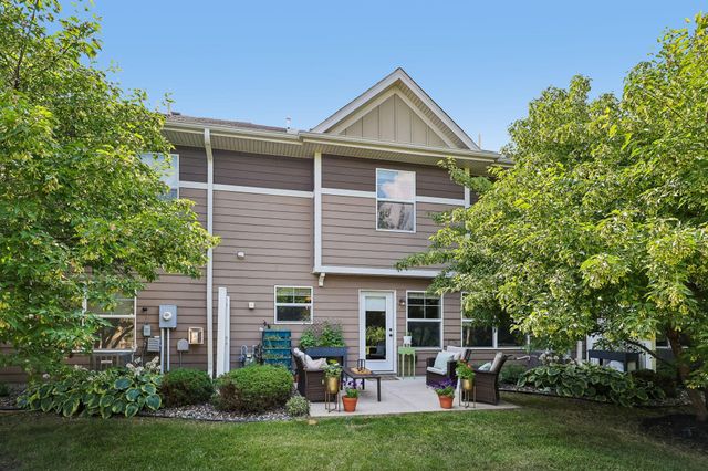 3247 Red Oak Trail, Medina, MN 55340