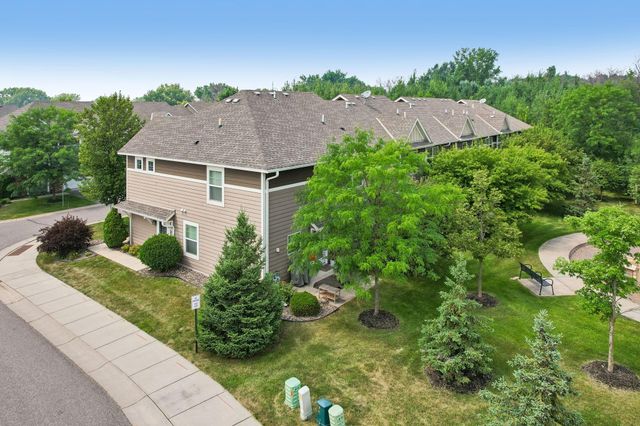 3247 Red Oak Trail, Medina, MN 55340
