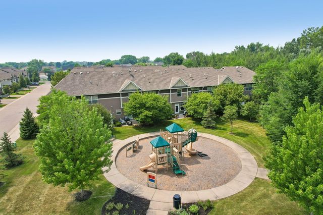 3247 Red Oak Trail, Medina, MN 55340