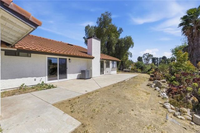 18085 Golden Leaf Lane, Riverside, CA 92504