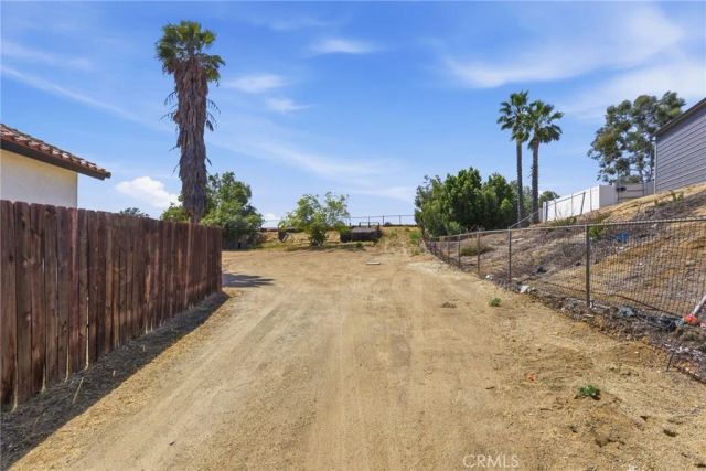 18085 Golden Leaf Lane, Riverside, CA 92504